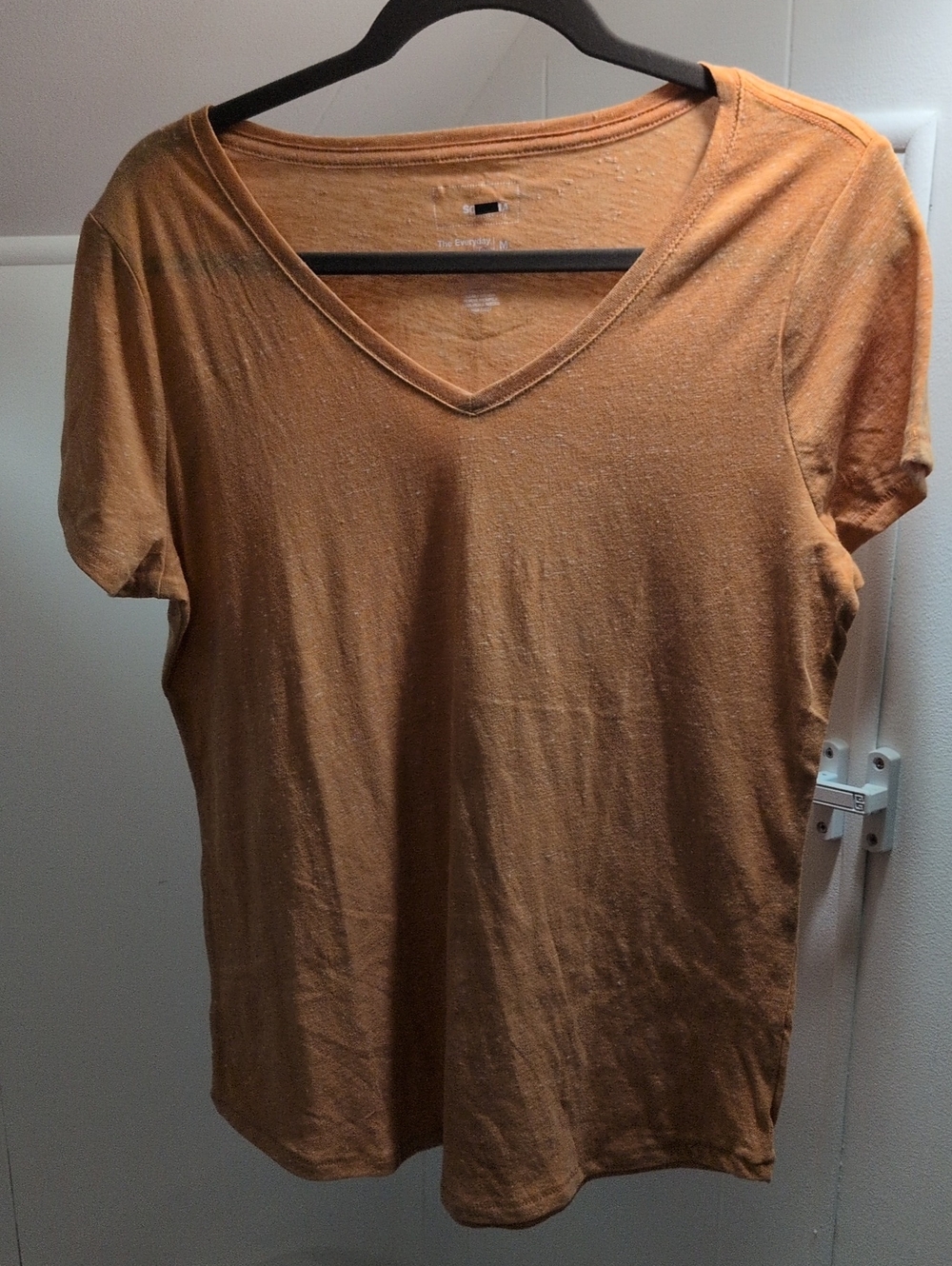 Sonoma Short Sleeve V-Neck Tee in Rust Orange